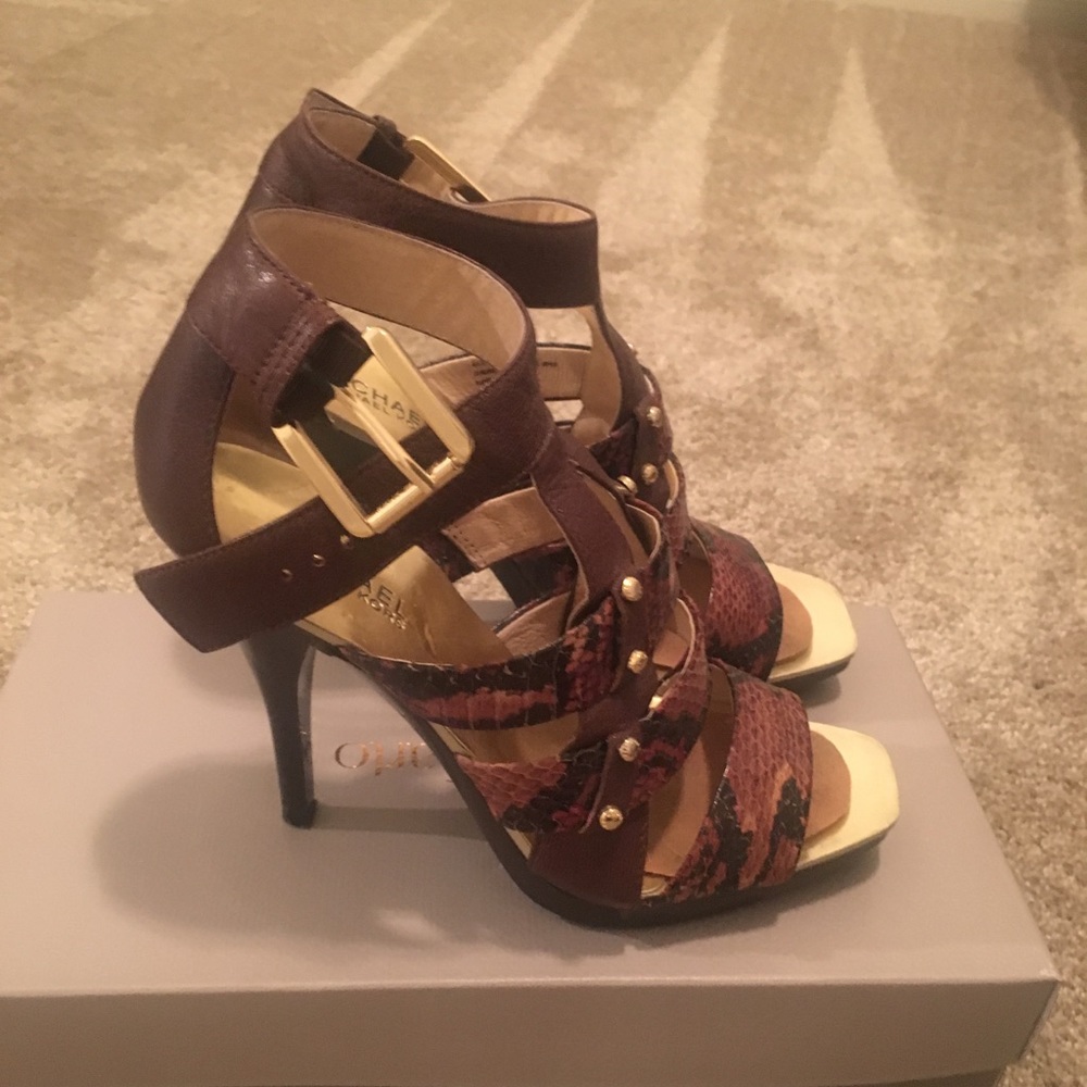 Michael Kors 4” GORGEOUS heels